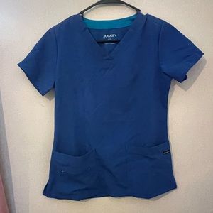 Jockey scrub top